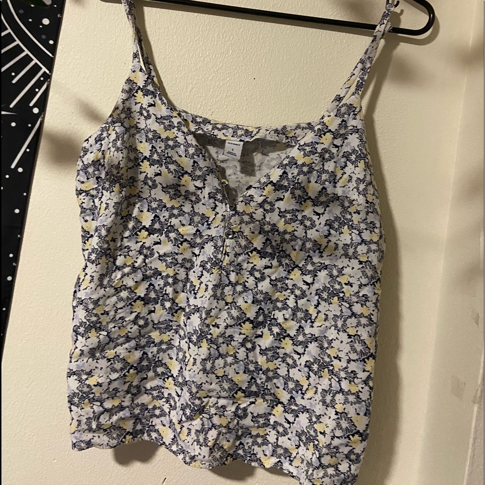 old navy tank top size small